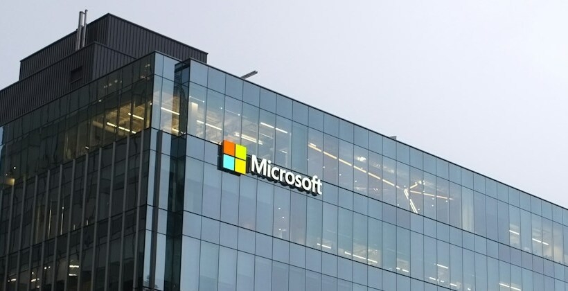 Microsoft anuncia su mayor inversión histórica en España: Impulso a la IA y la nube Microsoft anuncia su mayor inversión histórica en España: Impulso a la IA y la nube