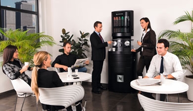 "Tener una Nespresso en la empresa propicia una imagen positiva frente a los clientes" "Tener una Nespresso en la empresa propicia una imagen positiva frente a los clientes"