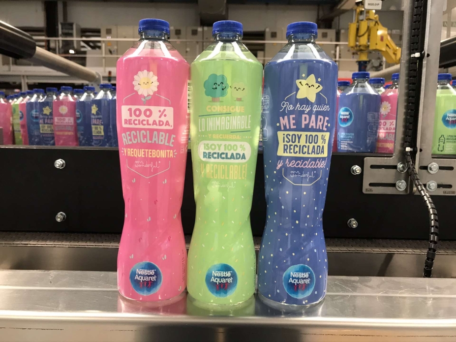 Nestlé Aquarel presenta su primera botella de agua 100% de plástico reciclado y reciclable Nestlé Aquarel presenta su primera botella de agua 100% de plástico reciclado y reciclable