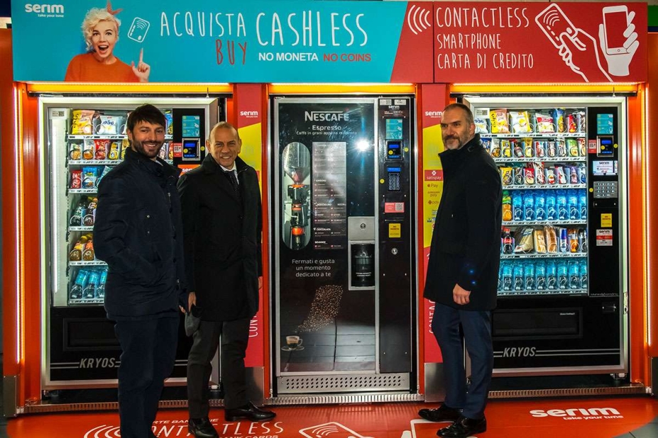 Serim, Nescafé y Satispay llevan a Milán la primera máquina vending completamente cashless Serim, Nescafé y Satispay llevan a Milán la primera máquina vending completamente cashless