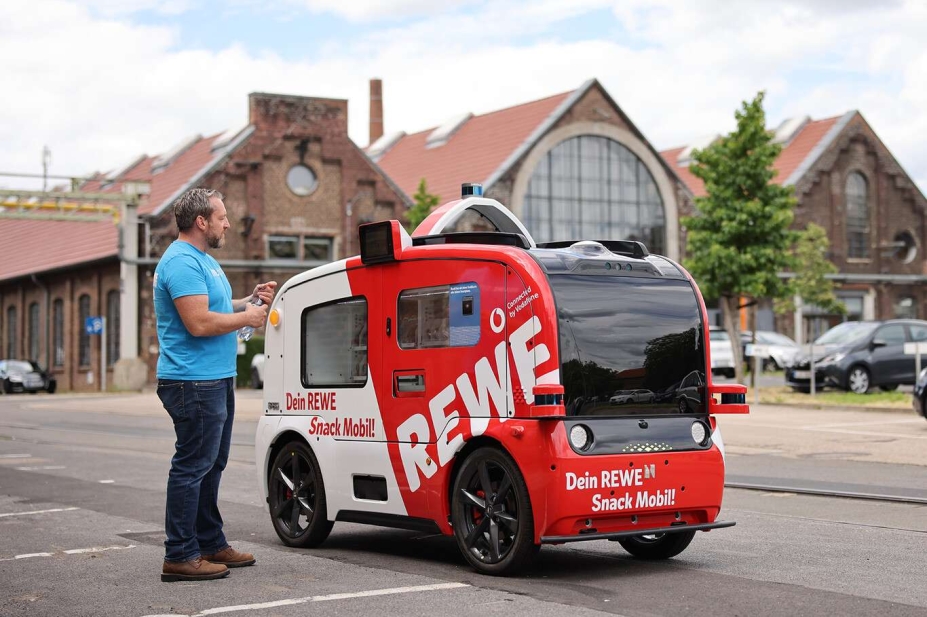 Supermercados autónomos: el concepto de vending sobre ruedas sigue extendiéndose Supermercados autónomos: el concepto de vending sobre ruedas sigue extendiéndose