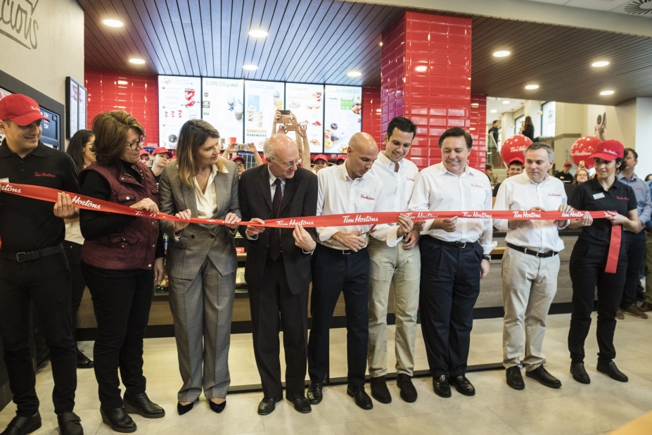 La primera y segunda cafetería Tim Hortons abren sus puertas en España La primera y segunda cafetería Tim Hortons abren sus puertas en España
