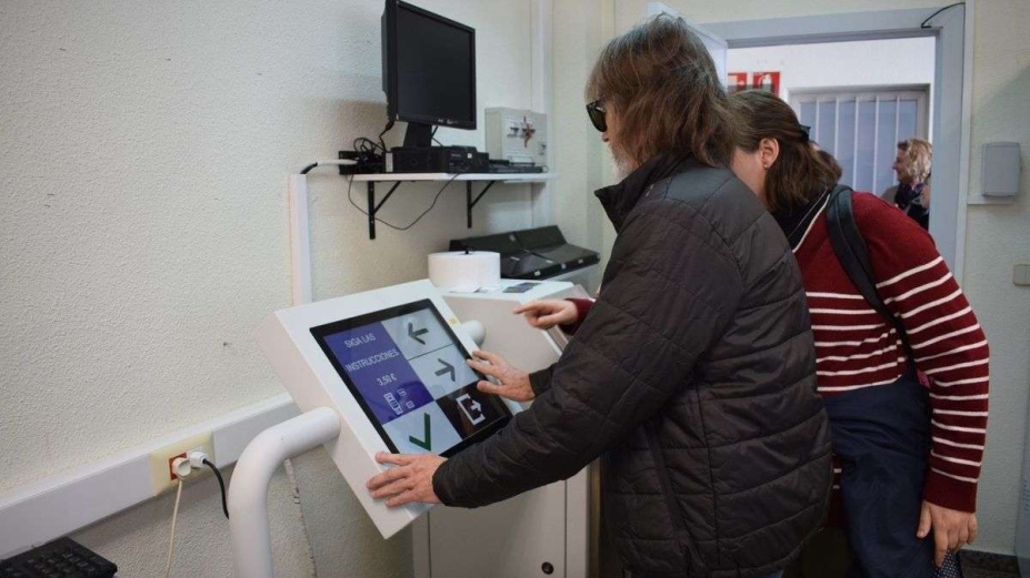 Un servicio esencial y accesible para todos: así serán las máquinas automáticas del metro valenciano Un servicio esencial y accesible para todos: así serán las máquinas automáticas del metro valenciano