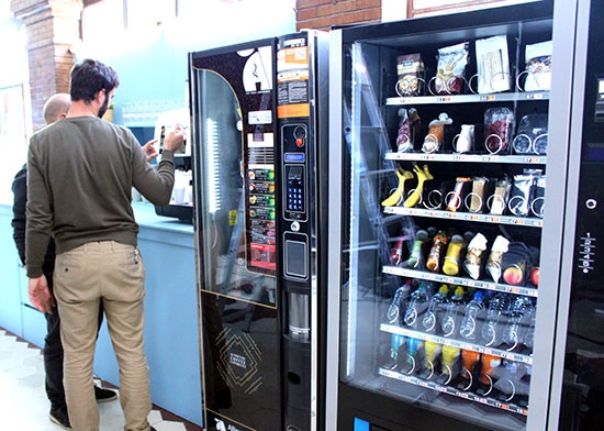 El vending, aliado perfecto para poder hacer las cinco comidas diarias El vending, aliado perfecto para poder hacer las cinco comidas diarias