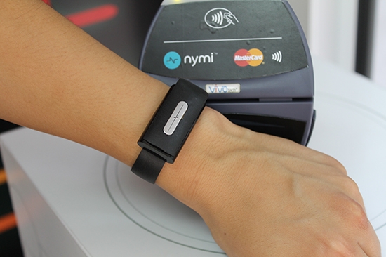 Los usuarios de ‘wearables’ se duplican y ya amenazan a los smartphones 