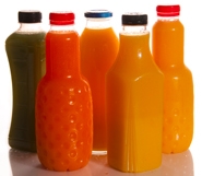 El consumo de zumo embotellado disminuye entre los españoles un 2,1% en 2012