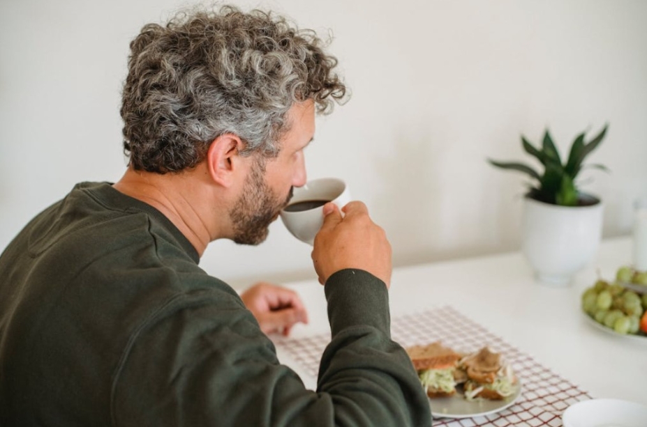 ‘Las hormonas de la felicidad necesitan de la cafeína’