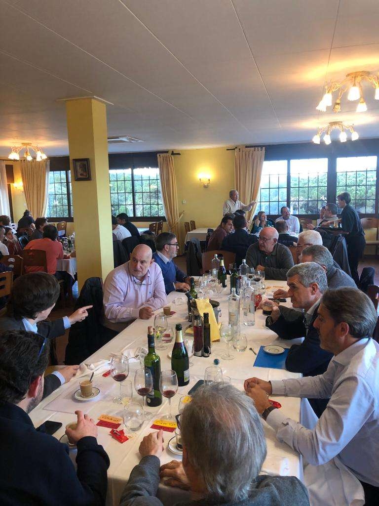 “Comida amigos del Vending”: Una velada de éxito para despedir el año entre todos “Comida amigos del Vending”: Una velada de éxito para despedir el año entre todos