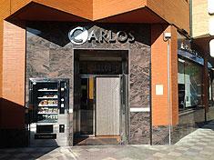 Expendedora en una charcutería