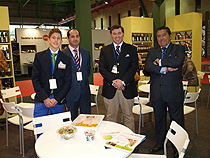 Stand del grupo Hojiblanca