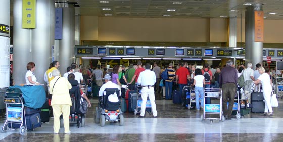 aena concurso aeropuertos licitacion vending maquinas expendedoras 