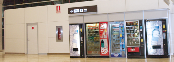 El aeropuerto de Tenerife pone en funcionamiento un servicio de restauración de vending