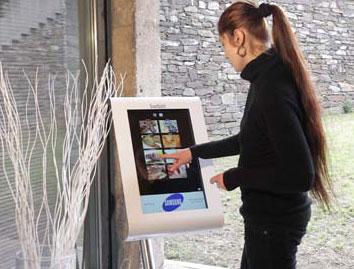 pantalla tactil interactiva samsung hosteleria restaurante bares