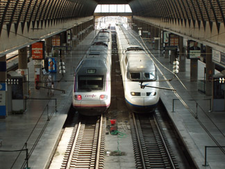 concurso licitacion vending expendedoras Adif estacion malaga maria zambrano alliance caserven