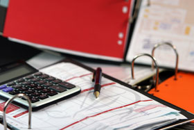 iva impuesto renta hacienda pymes autonomos pequenas medianas empresas facturas