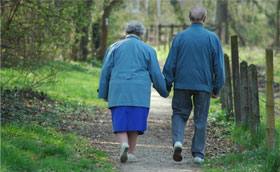 saludable tercera edad mayores ancianos productos danone yogurt vending maquinas machines expendedoras