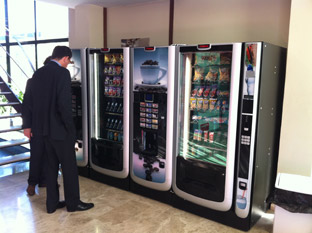 saeco vending machines maquinas expendedoras snacks cafe bebidas calientes
