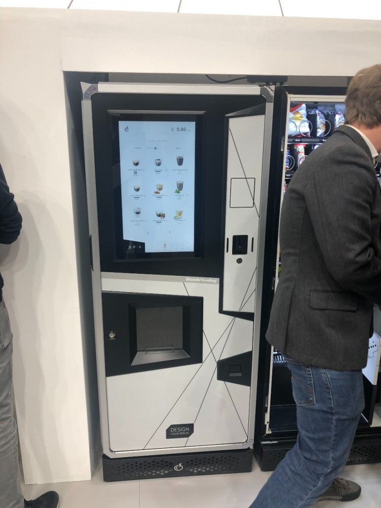 free standing vending