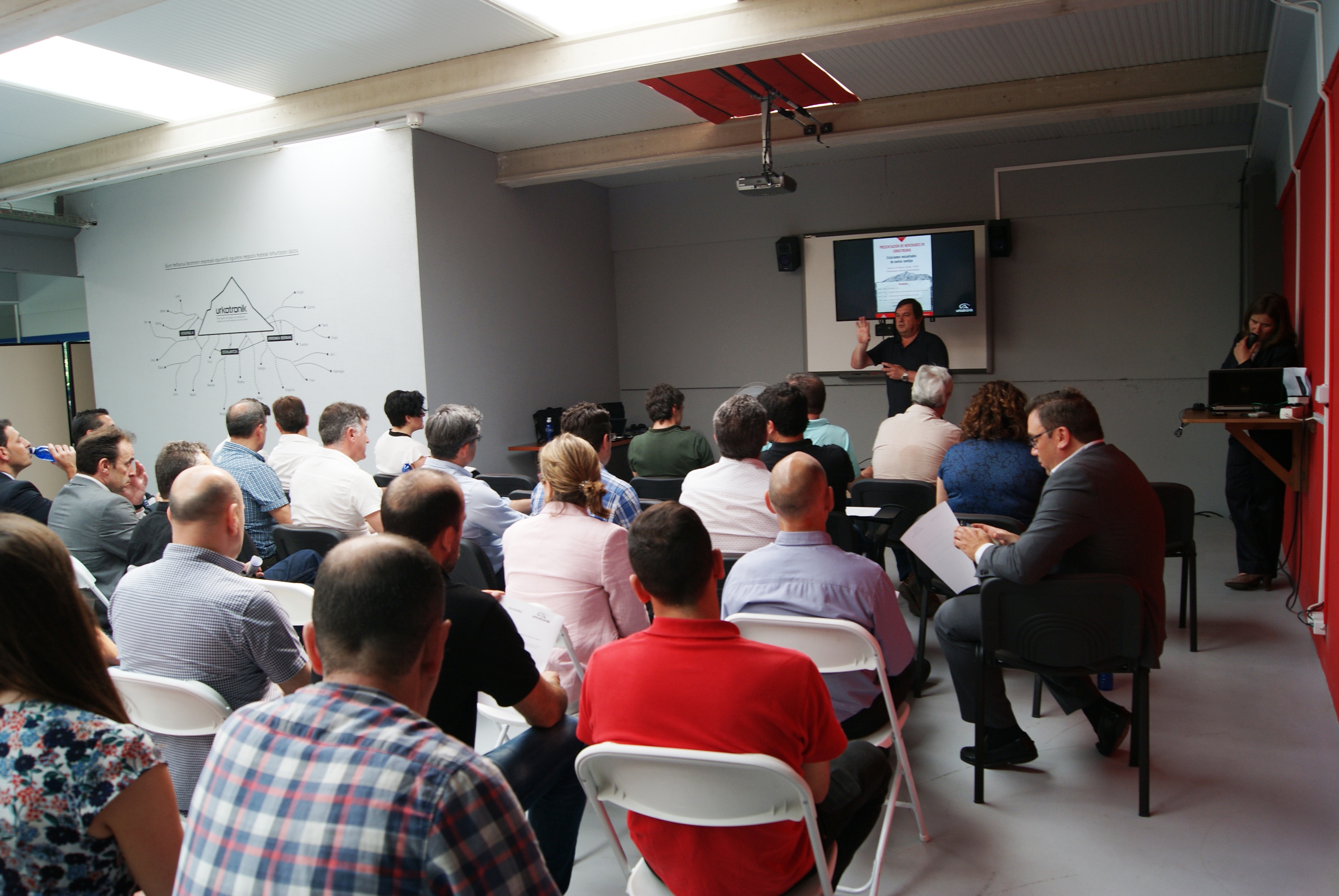 Urkotronik celebra una jornada de novedades y tendencias en el vending